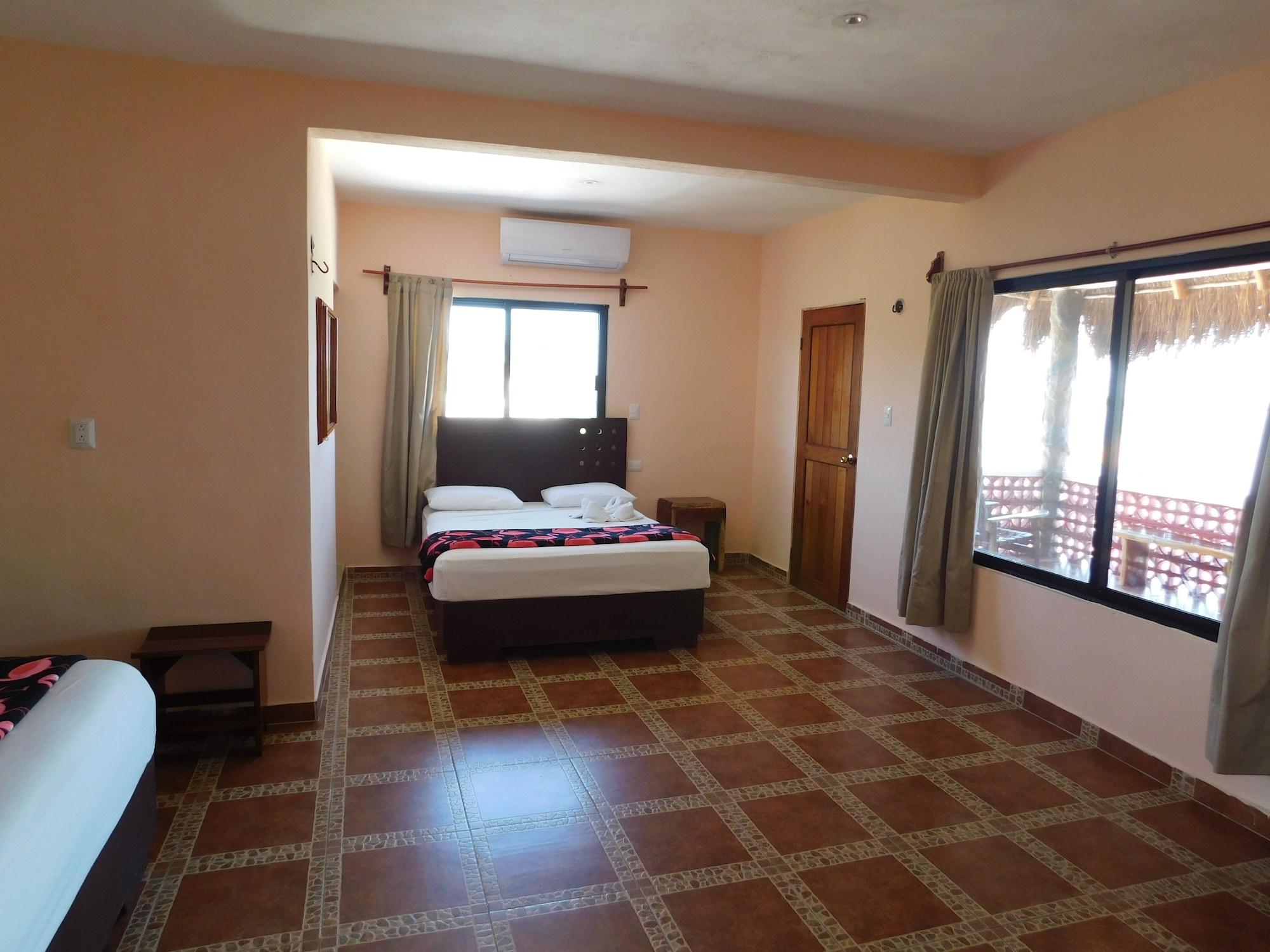 Hotel El Perico Marinero