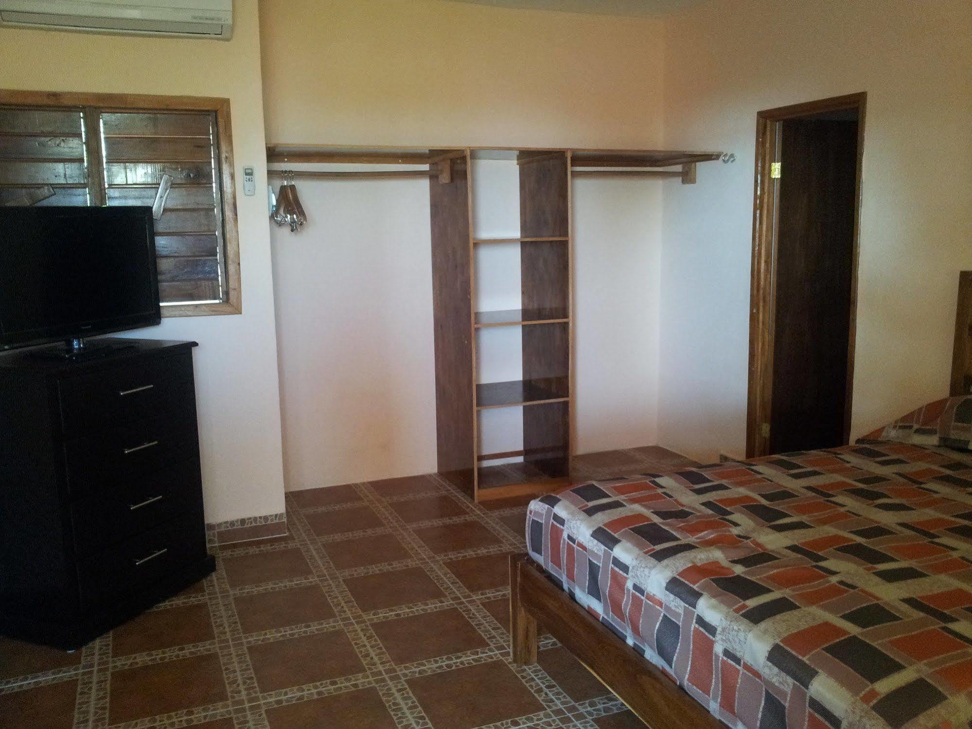 El Perico Marinero Hotel 2*