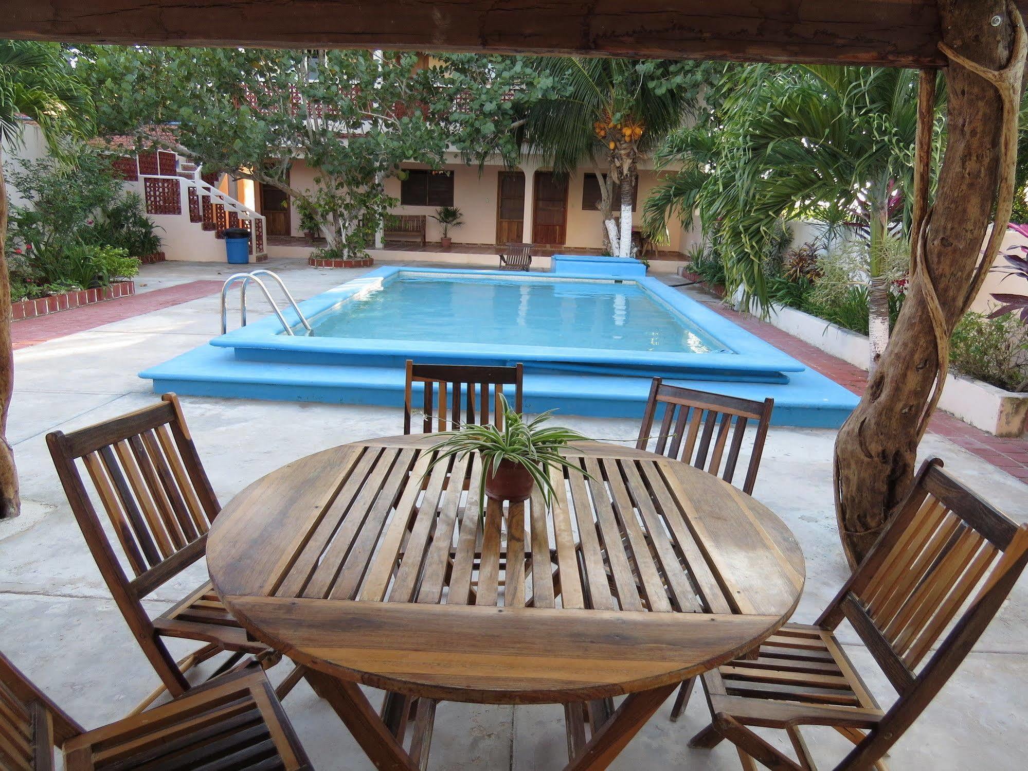 Hotel El Perico Marinero